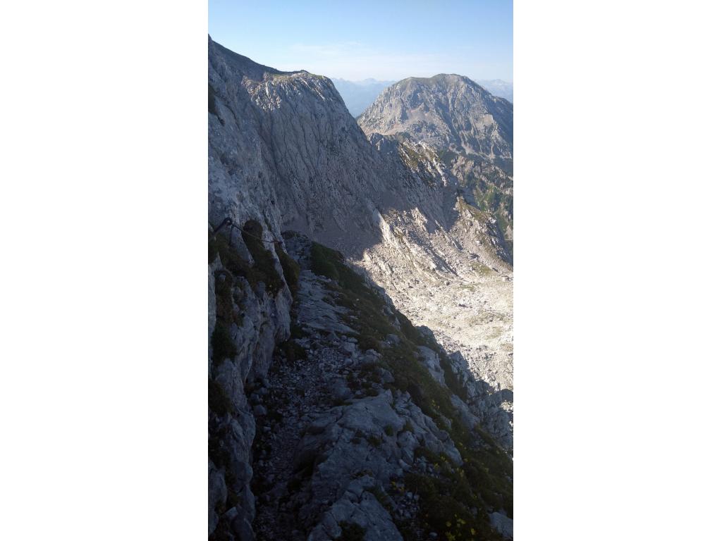 Abstieg vom Unteren Hochkesseleck: Ausgesetztes, aber breites Band