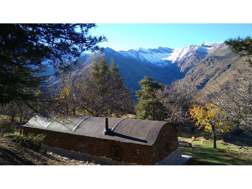 Toller Ausblick zum Pico del Veleta vom Refugio de la Cucaracha