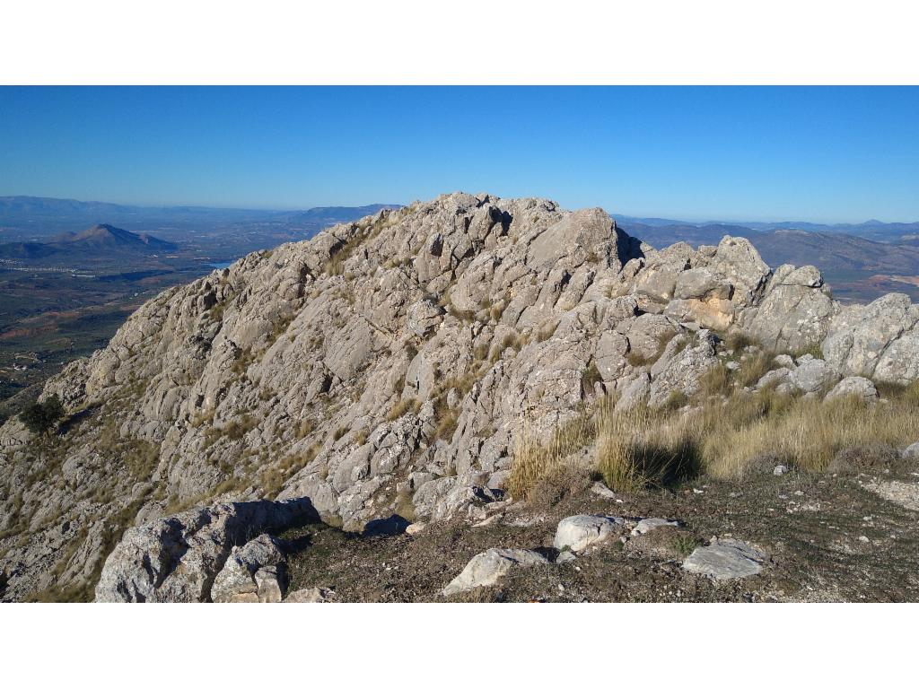 Blick zum etwas tieferen Westgipfel