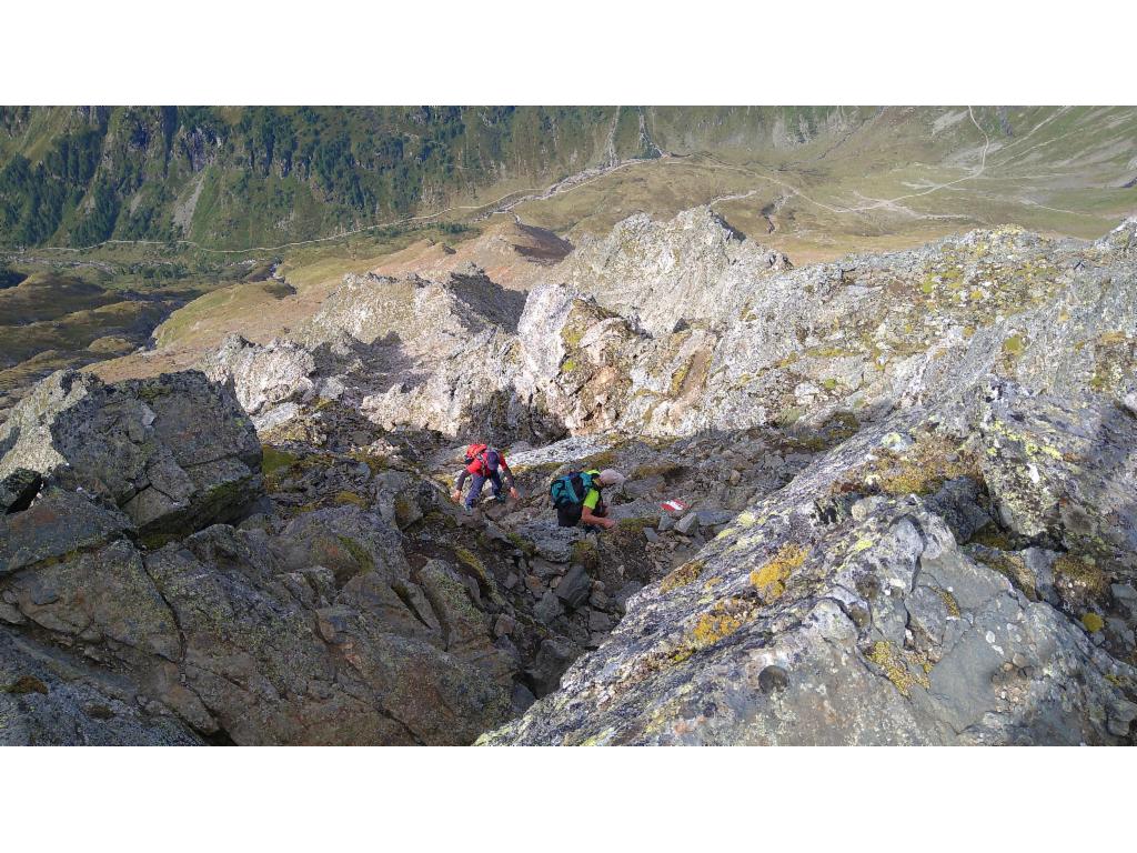 Blick abwärts in die letzten Meter des Normalwegs