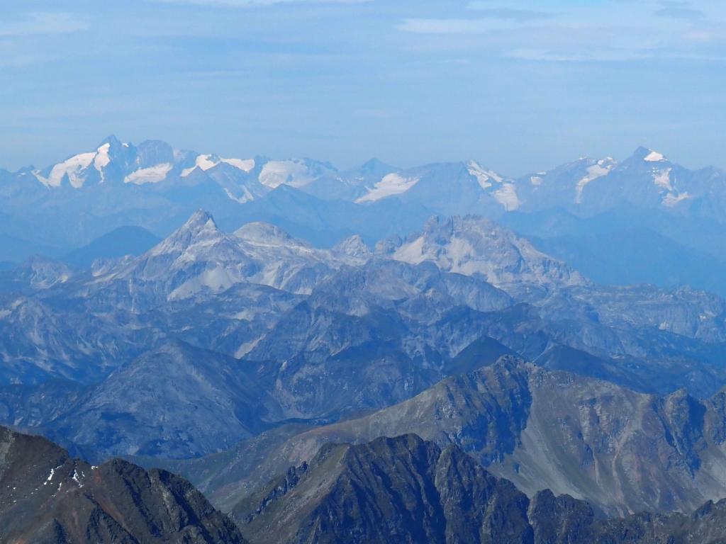 Glocknergruppe und davor die Radstädter Tauern