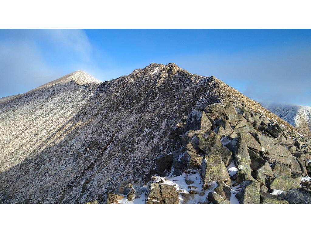 C&agrave;rn M&ograve;r Dearg and the hump