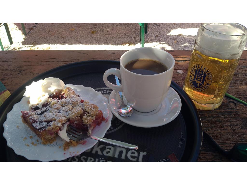 Füllen der Energiespeicher auf der Wimbachgrieshütte