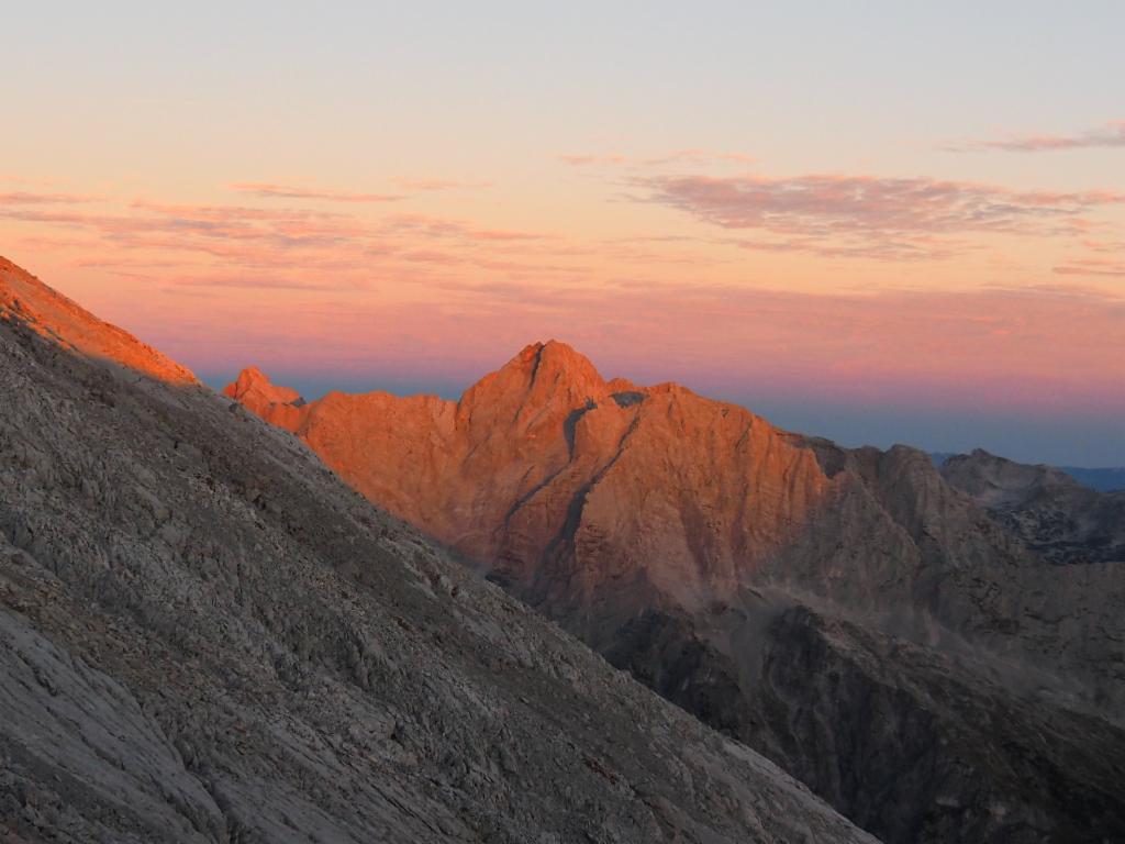 Morgendliches Alpenglühen am Hochkalter