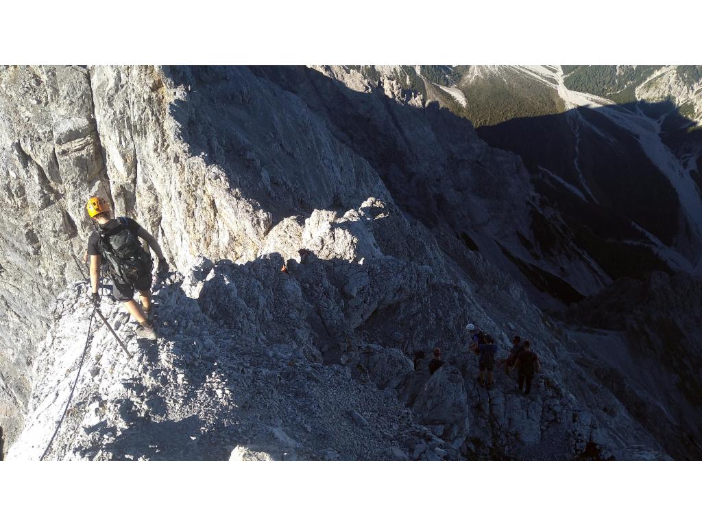 Abstieg in die Westwand um die Gelben Zacken herum