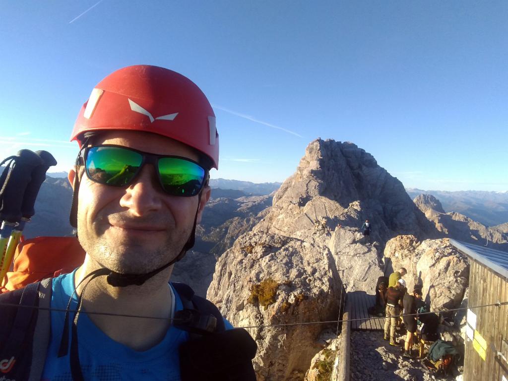 Auf dem Hocheck, dahinter die Mittelspitze